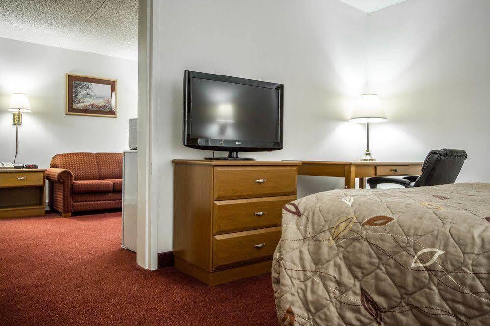 Rodeway Inn Willington North Екстериор снимка