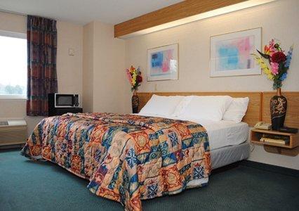 Rodeway Inn Willington North Стая снимка
